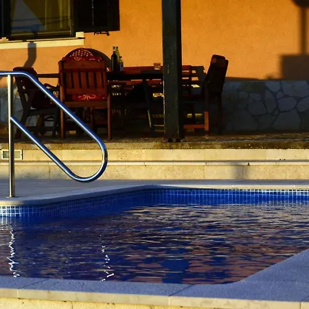 Apartment Natalia Mit Grossem Gemeinschaftspool